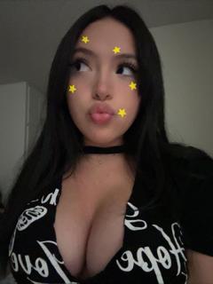 Puta guerita tetona expuesta preview 14