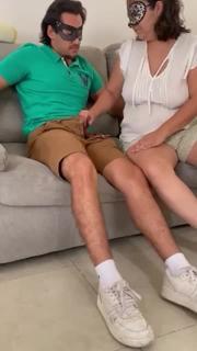 Realizou a fantasia da esposa de deixar ela foder com o primo preview 8