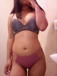 Jovencita tetona expuesta preview 23