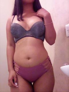 Jovencita tetona expuesta preview 4