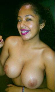 Negrita puta tetona culona filtrada y exhibida preview 4