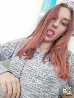 Sexy Foreign Webslut Showing off preview 32