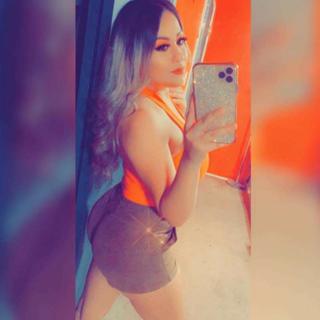 Fat ass Latina webslut Cynthia preview 1