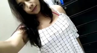 Nibbi showing boobs preview 1