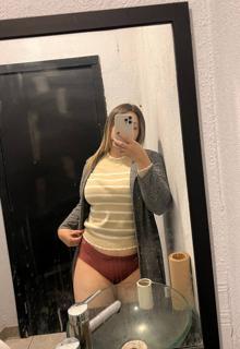 Guerita tetona expuesta preview 23