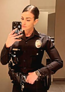 Muy tetona preview 3