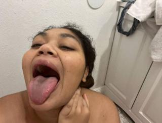 part 2 of the fat oinker 🐷😈 preview 4