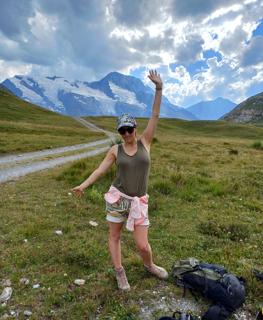 Sexy mom and daughter preview 3