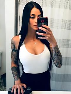 Muy tetona preview 2