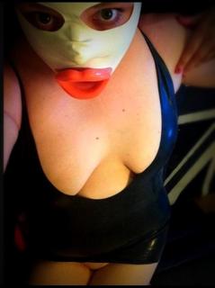 Down Fall of Chunks bimbo to Pig preview 39