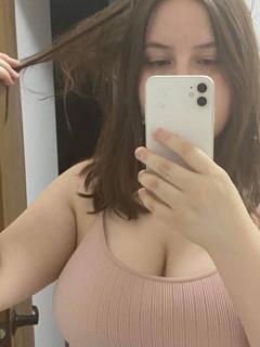 Putita gorda culona y tetona expuesta preview 8